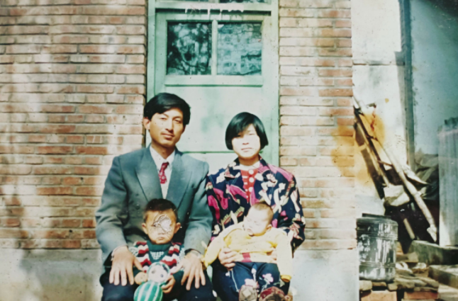 结婚照.png